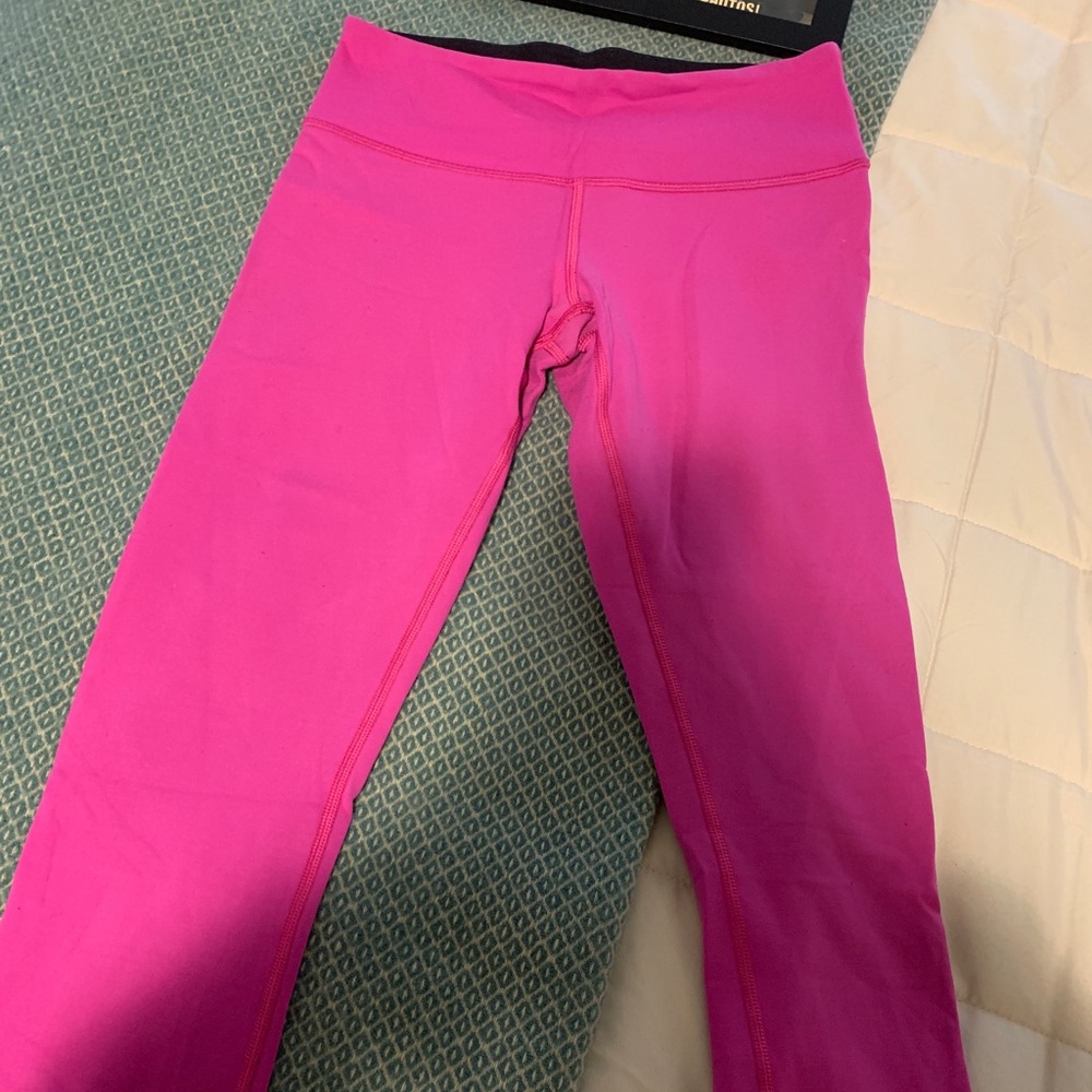 Pink lululemon leggings